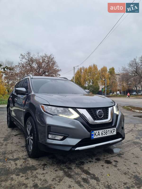 Внедорожник / Кроссовер Nissan Rogue 2018 в Харькове