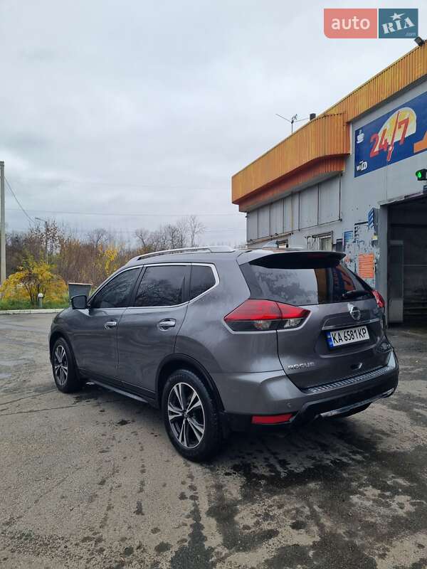 Внедорожник / Кроссовер Nissan Rogue 2018 в Харькове