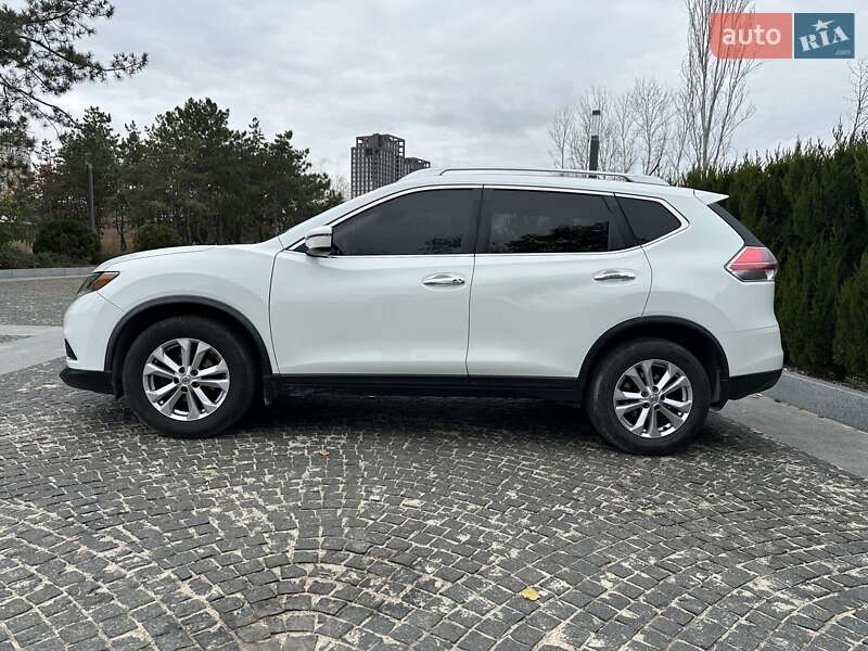 Внедорожник / Кроссовер Nissan Rogue 2016 в Днепре