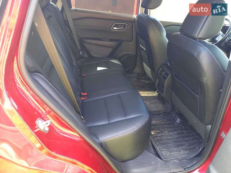 Внедорожник / Кроссовер Nissan Rogue 2020 в Черкассах