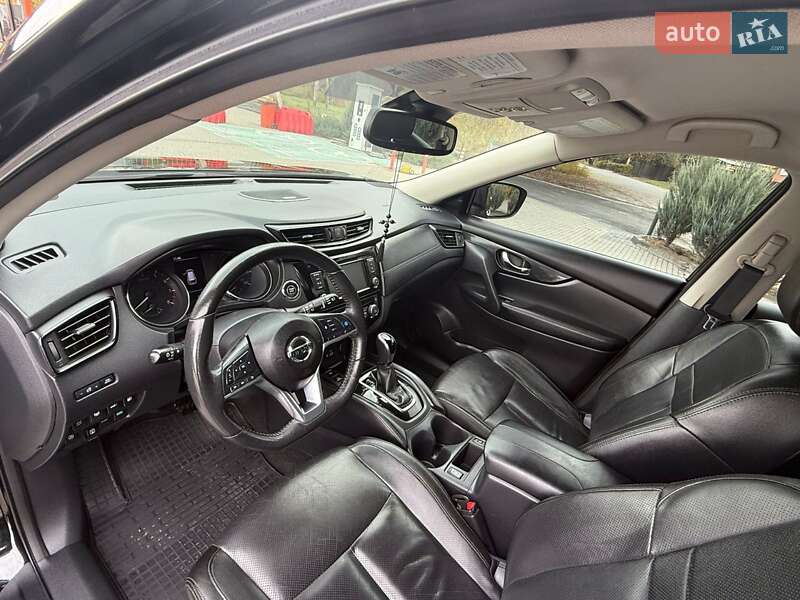 Позашляховик / Кросовер Nissan Rogue 2019 в Полтаві