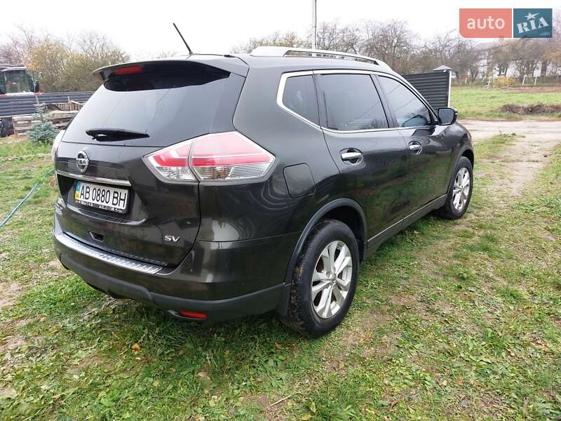 Внедорожник / Кроссовер Nissan Rogue 2016 в Виннице
