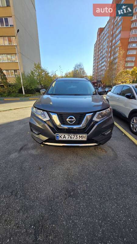 Внедорожник / Кроссовер Nissan Rogue 2015 в Киеве
