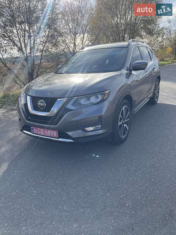 Внедорожник / Кроссовер Nissan Rogue 2019 в Бродах