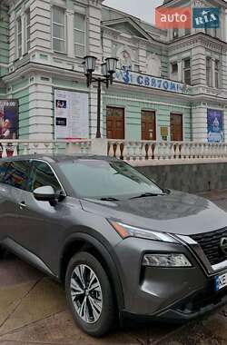 Позашляховик / Кросовер Nissan Rogue 2021 в Львові