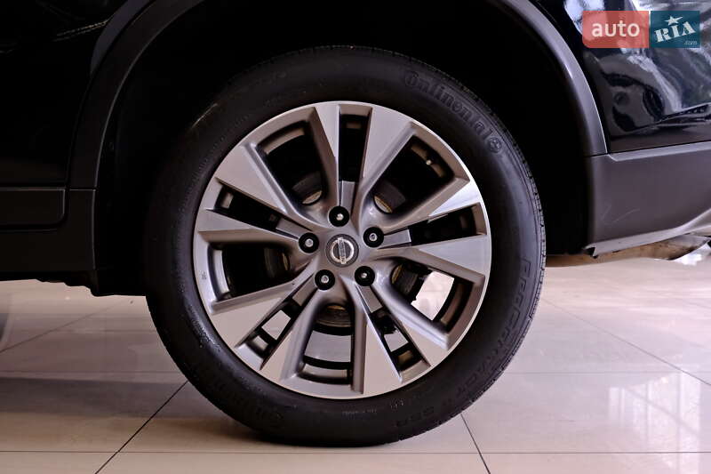 Позашляховик / Кросовер Nissan Rogue 2016 в Одесі
