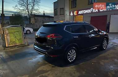 Внедорожник / Кроссовер Nissan Rogue 2018 в Чернигове