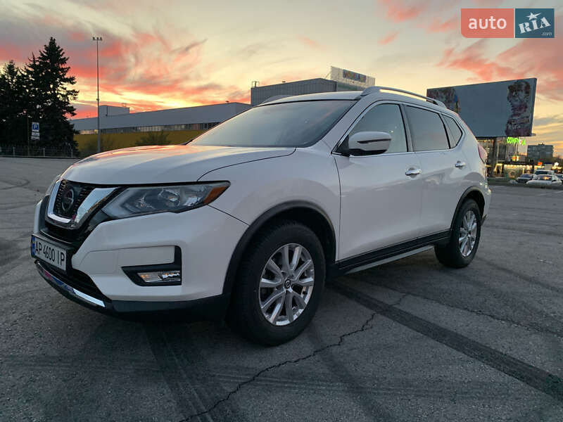 Внедорожник / Кроссовер Nissan Rogue 2019 в Запорожье