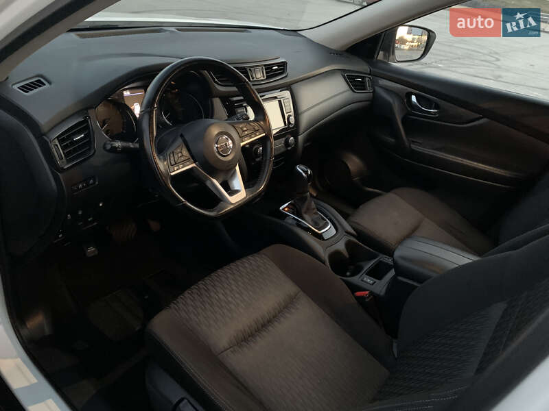 Внедорожник / Кроссовер Nissan Rogue 2019 в Запорожье