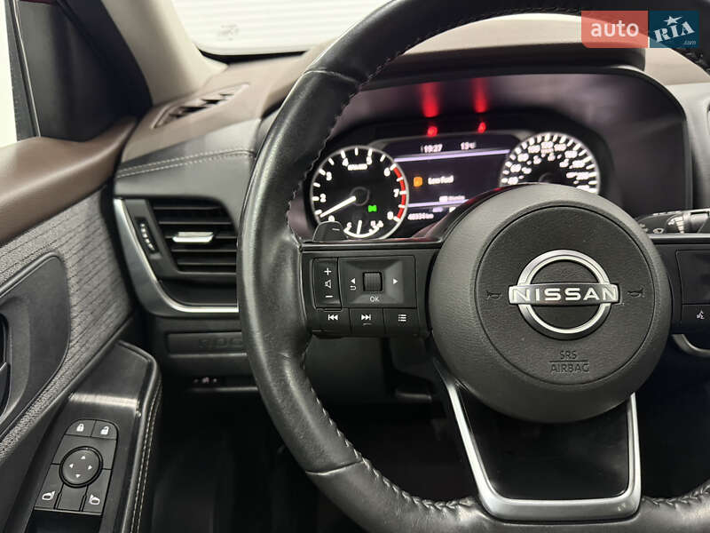 Внедорожник / Кроссовер Nissan Rogue 2022 в Одессе