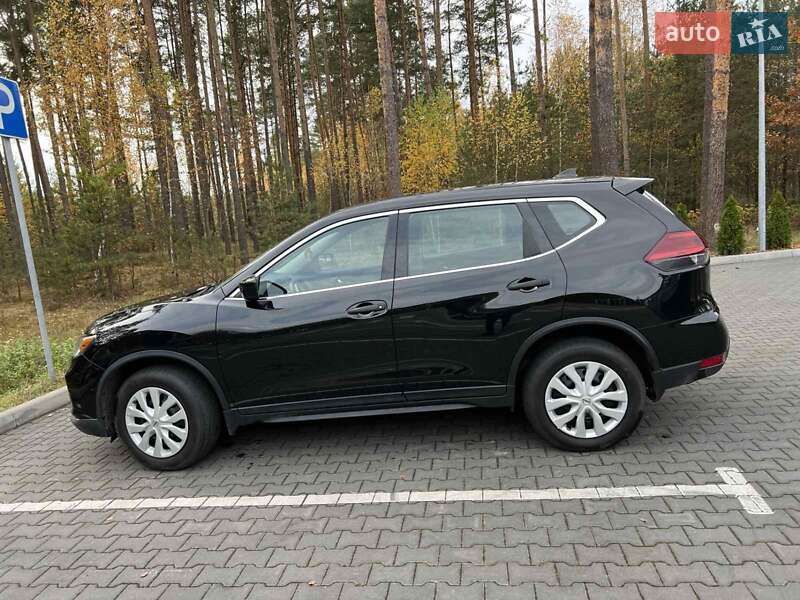 Внедорожник / Кроссовер Nissan Rogue 2018 в Маневичах