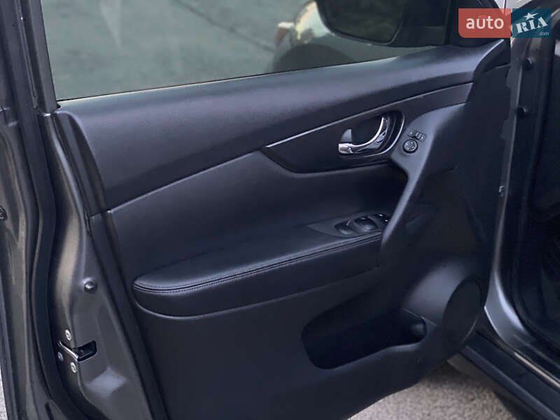 Внедорожник / Кроссовер Nissan Rogue 2016 в Днепре фото 22 Внедорожник / Кроссовер Nissan Rogue 2016 в Днепре