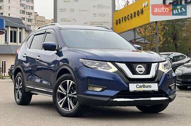 Внедорожник / Кроссовер Nissan Rogue 2017 в Одессе