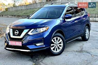Внедорожник / Кроссовер Nissan Rogue 2017 в Запорожье