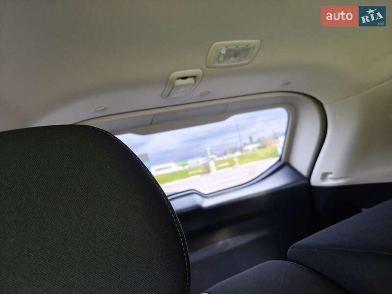 Внедорожник / Кроссовер Nissan Rogue 2018 в Львове фото 18 Внедорожник / Кроссовер Nissan Rogue 2018 в Львове