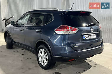 Позашляховик / Кросовер Nissan Rogue 2015 в Рівному