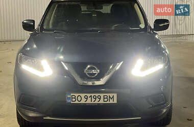 Позашляховик / Кросовер Nissan Rogue 2015 в Рівному