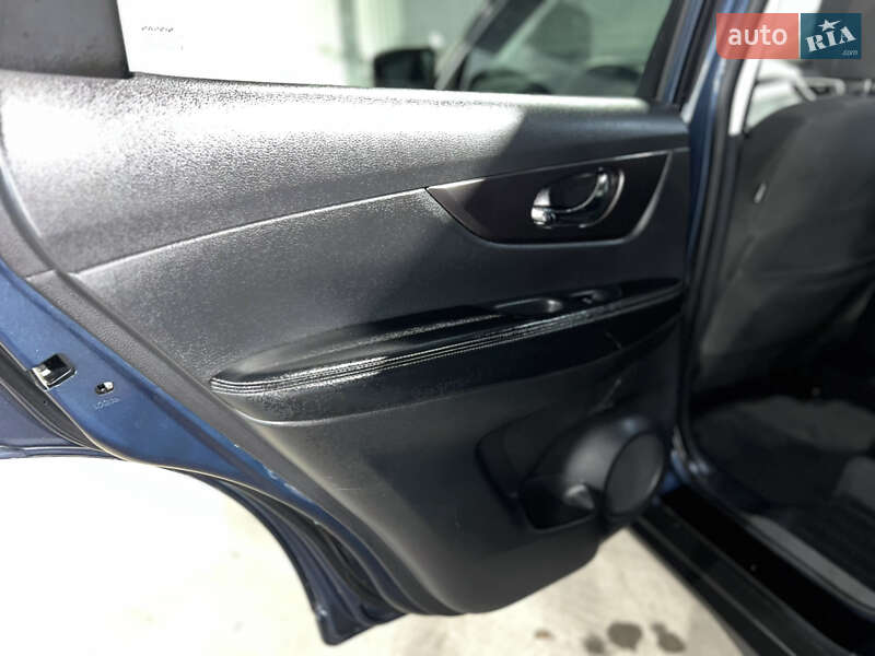 Внедорожник / Кроссовер Nissan Rogue 2015 в Ровно фото 53 Внедорожник / Кроссовер Nissan Rogue 2015 в Ровно