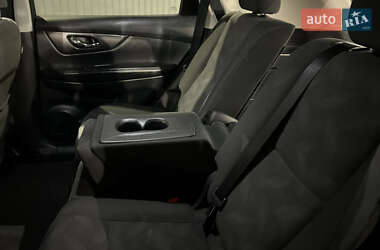 Позашляховик / Кросовер Nissan Rogue 2015 в Рівному