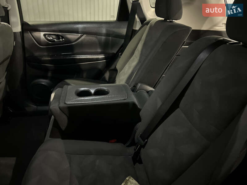 Внедорожник / Кроссовер Nissan Rogue 2015 в Ровно фото 72 Внедорожник / Кроссовер Nissan Rogue 2015 в Ровно