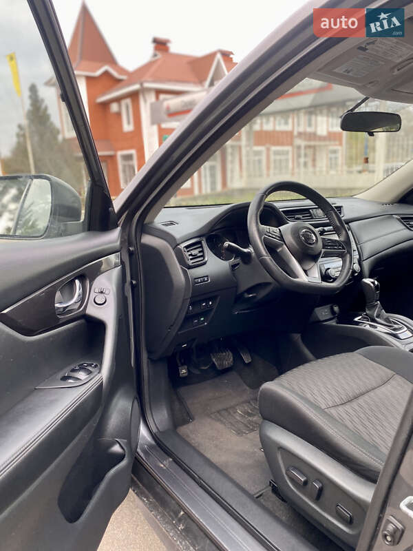 Внедорожник / Кроссовер Nissan Rogue 2018 в Лубнах