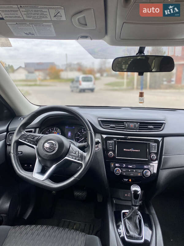 Внедорожник / Кроссовер Nissan Rogue 2018 в Лубнах