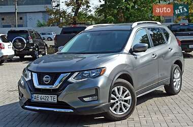 Позашляховик / Кросовер Nissan Rogue 2017 в Дніпрі