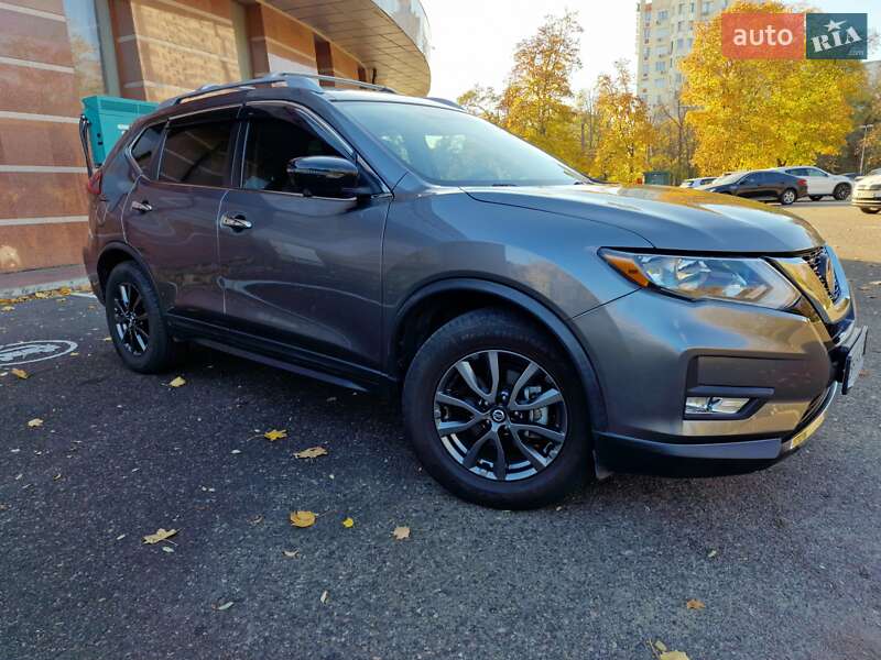 Позашляховик / Кросовер Nissan Rogue 2018 в Одесі