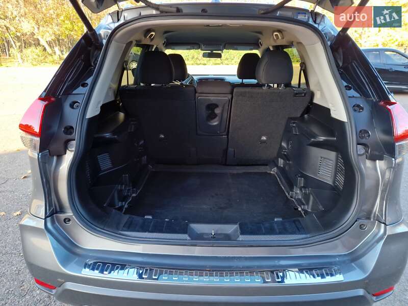 Позашляховик / Кросовер Nissan Rogue 2018 в Одесі