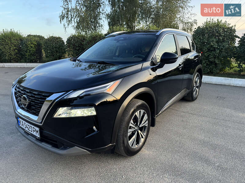 Внедорожник / Кроссовер Nissan Rogue 2022 в Киеве