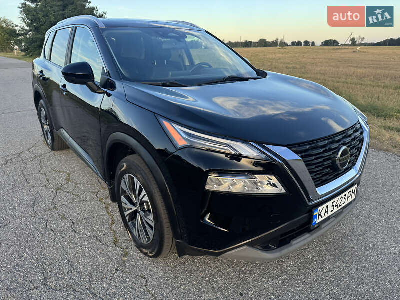 Внедорожник / Кроссовер Nissan Rogue 2022 в Киеве