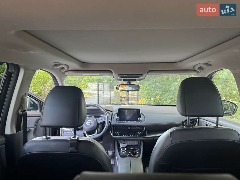 Внедорожник / Кроссовер Nissan Rogue 2022 в Киеве