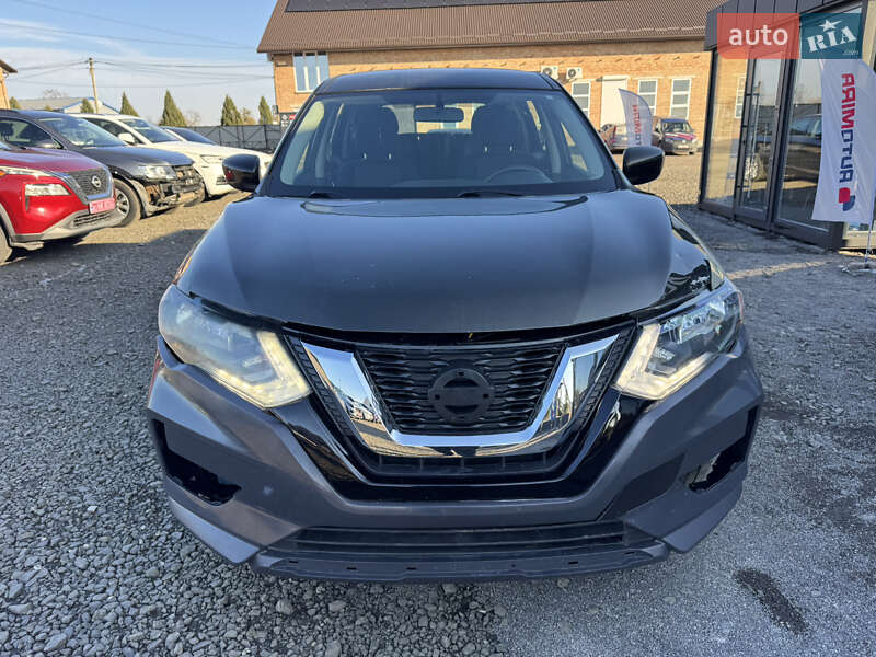 Позашляховик / Кросовер Nissan Rogue 2017 в Луцьку