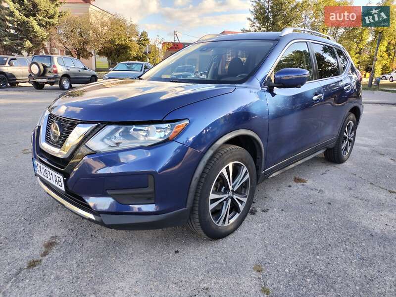 Позашляховик / Кросовер Nissan Rogue 2018 в Харкові