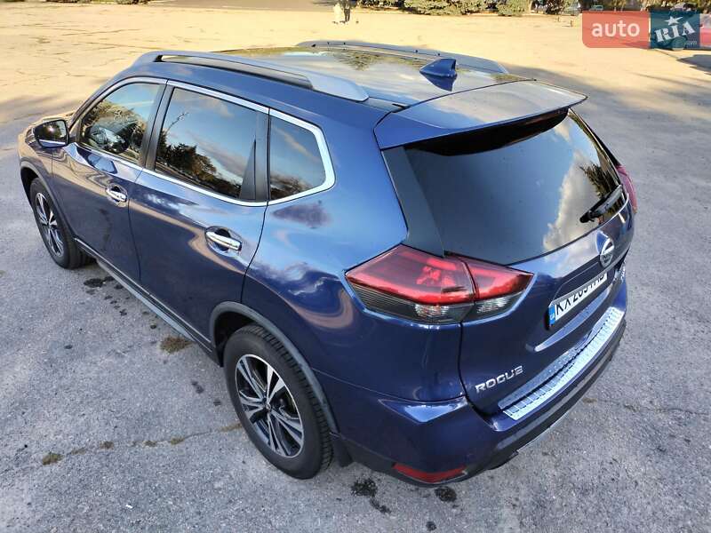 Позашляховик / Кросовер Nissan Rogue 2018 в Харкові