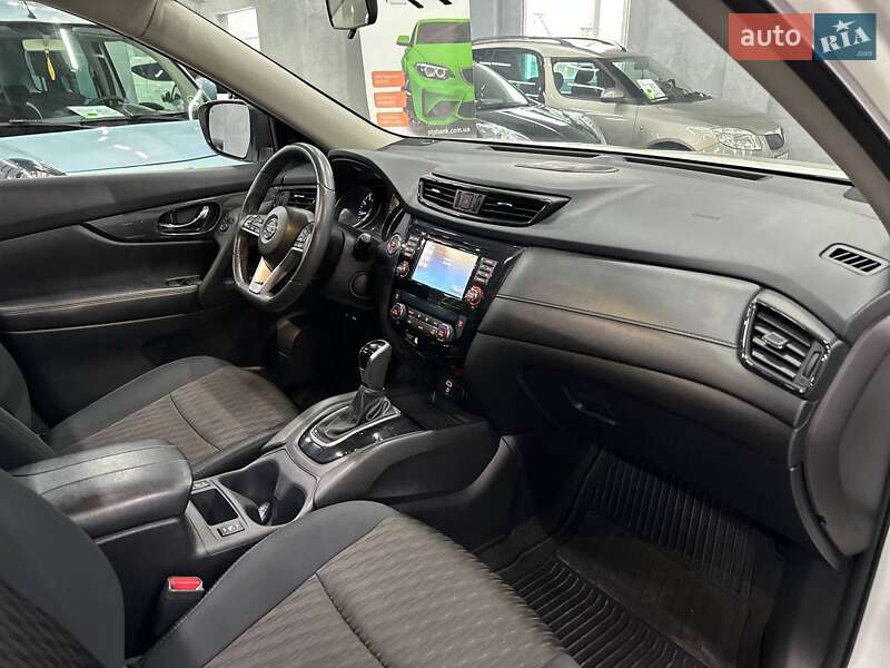 Внедорожник / Кроссовер Nissan Rogue 2017 в Каменском фото 22 Внедорожник / Кроссовер Nissan Rogue 2017 в Каменском