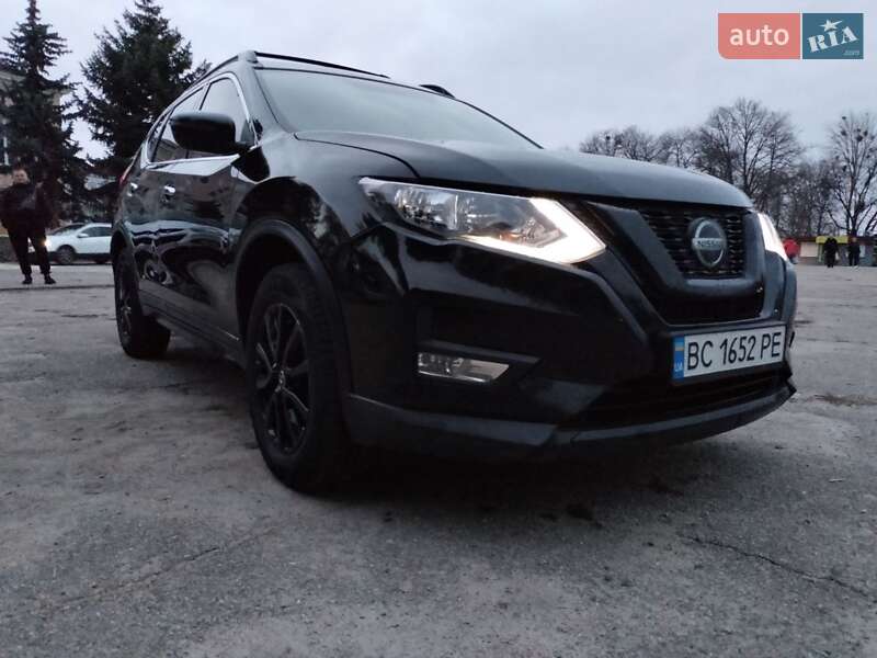 Внедорожник / Кроссовер Nissan Rogue 2018 в Харькове