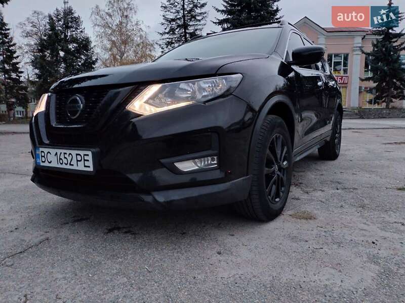 Внедорожник / Кроссовер Nissan Rogue 2018 в Харькове