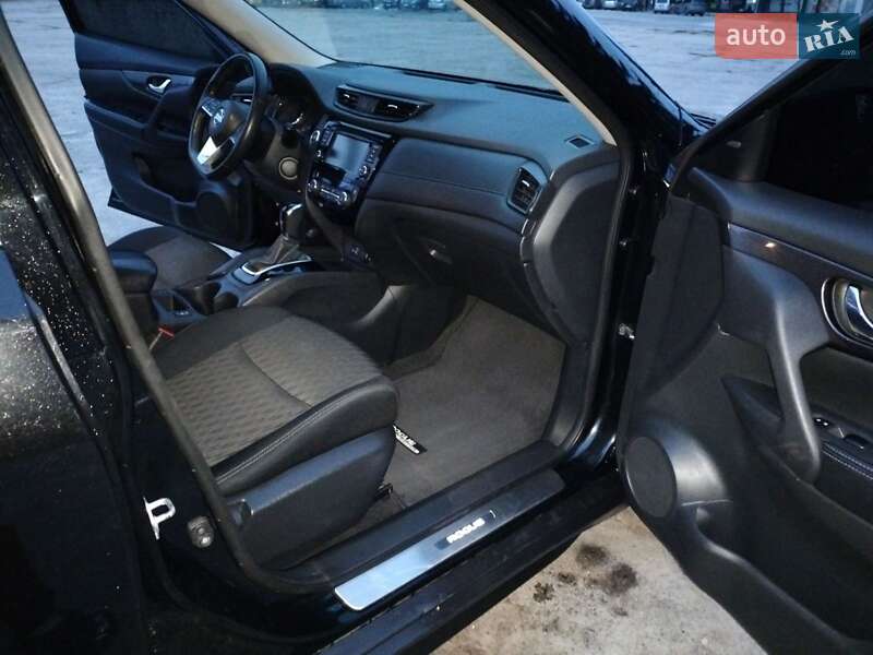 Внедорожник / Кроссовер Nissan Rogue 2018 в Харькове