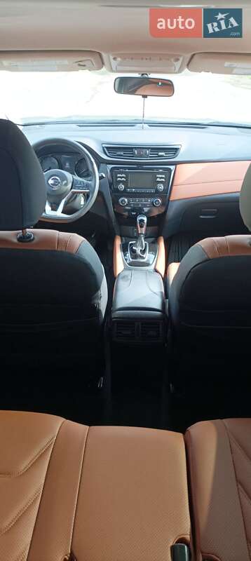 Внедорожник / Кроссовер Nissan Rogue 2017 в Жмеринке