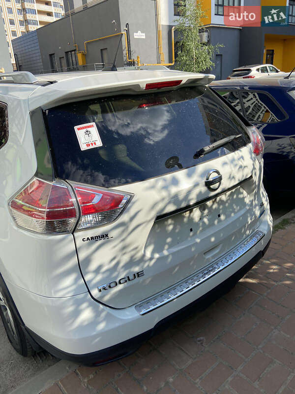 Внедорожник / Кроссовер Nissan Rogue 2014 в Вишневом фото 20 Внедорожник / Кроссовер Nissan Rogue 2014 в Вишневом