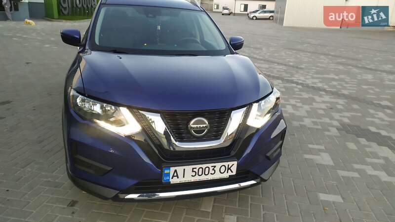 Внедорожник / Кроссовер Nissan Rogue 2018 в Киеве