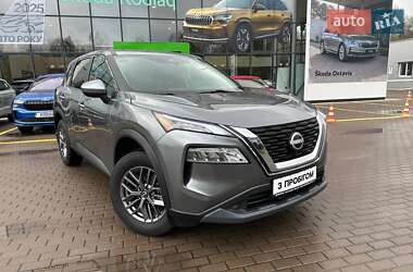 Внедорожник / Кроссовер Nissan Rogue 2023 в Виннице