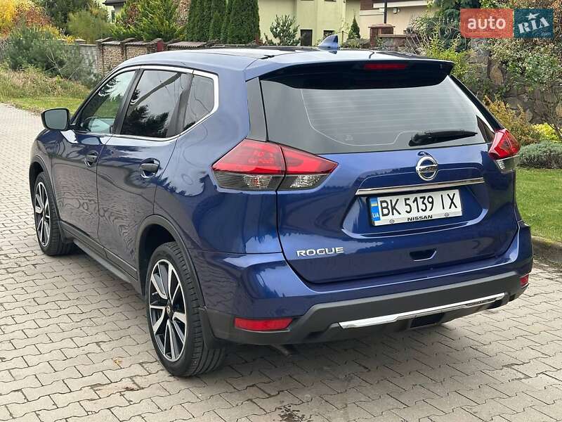 Внедорожник / Кроссовер Nissan Rogue 2020 в Ровно