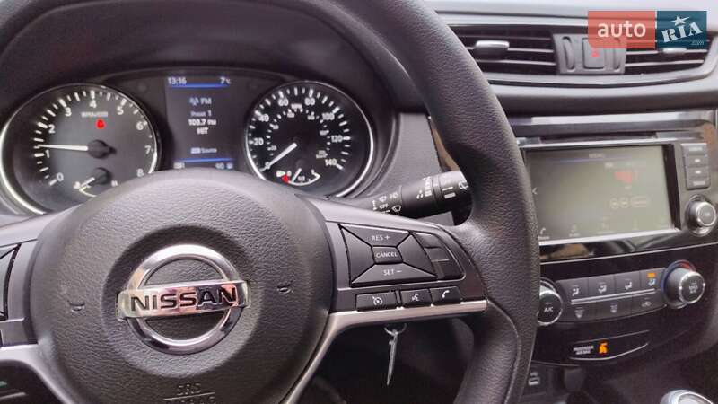 Внедорожник / Кроссовер Nissan Rogue 2019 в Ровно