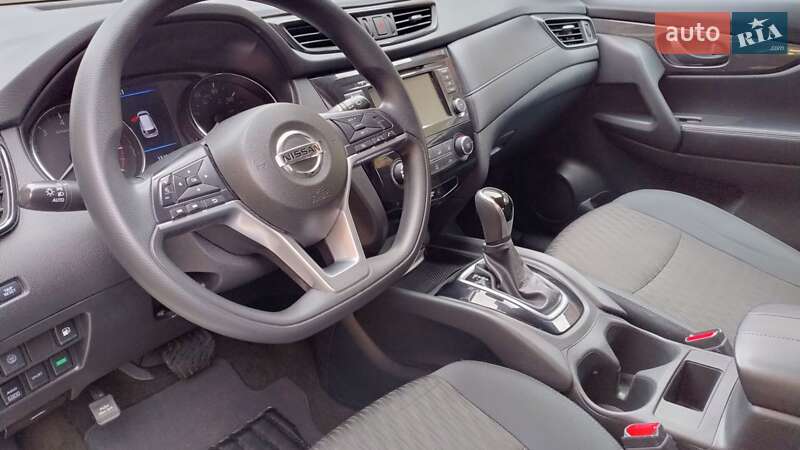 Внедорожник / Кроссовер Nissan Rogue 2019 в Ровно