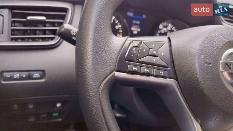 Внедорожник / Кроссовер Nissan Rogue 2019 в Ровно