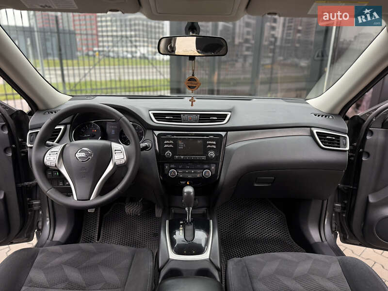 Внедорожник / Кроссовер Nissan Rogue 2014 в Киеве