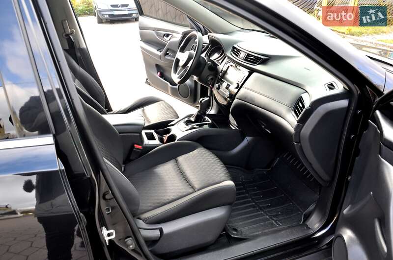 Позашляховик / Кросовер Nissan Rogue 2018 в Львові фото 25 Позашляховик / Кросовер Nissan Rogue 2018 в Львові