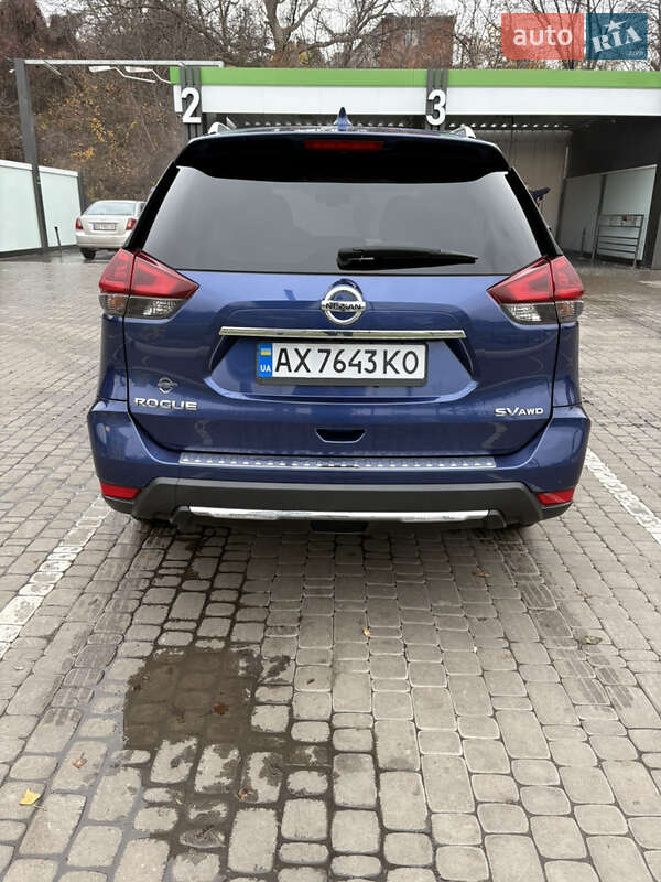 Внедорожник / Кроссовер Nissan Rogue 2018 в Харькове